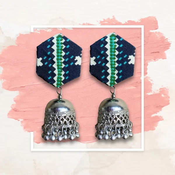 Black Hexagon With Jumkha