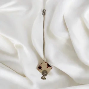 Cream Rectangle Maang Tikka