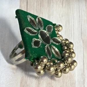 Green square ring